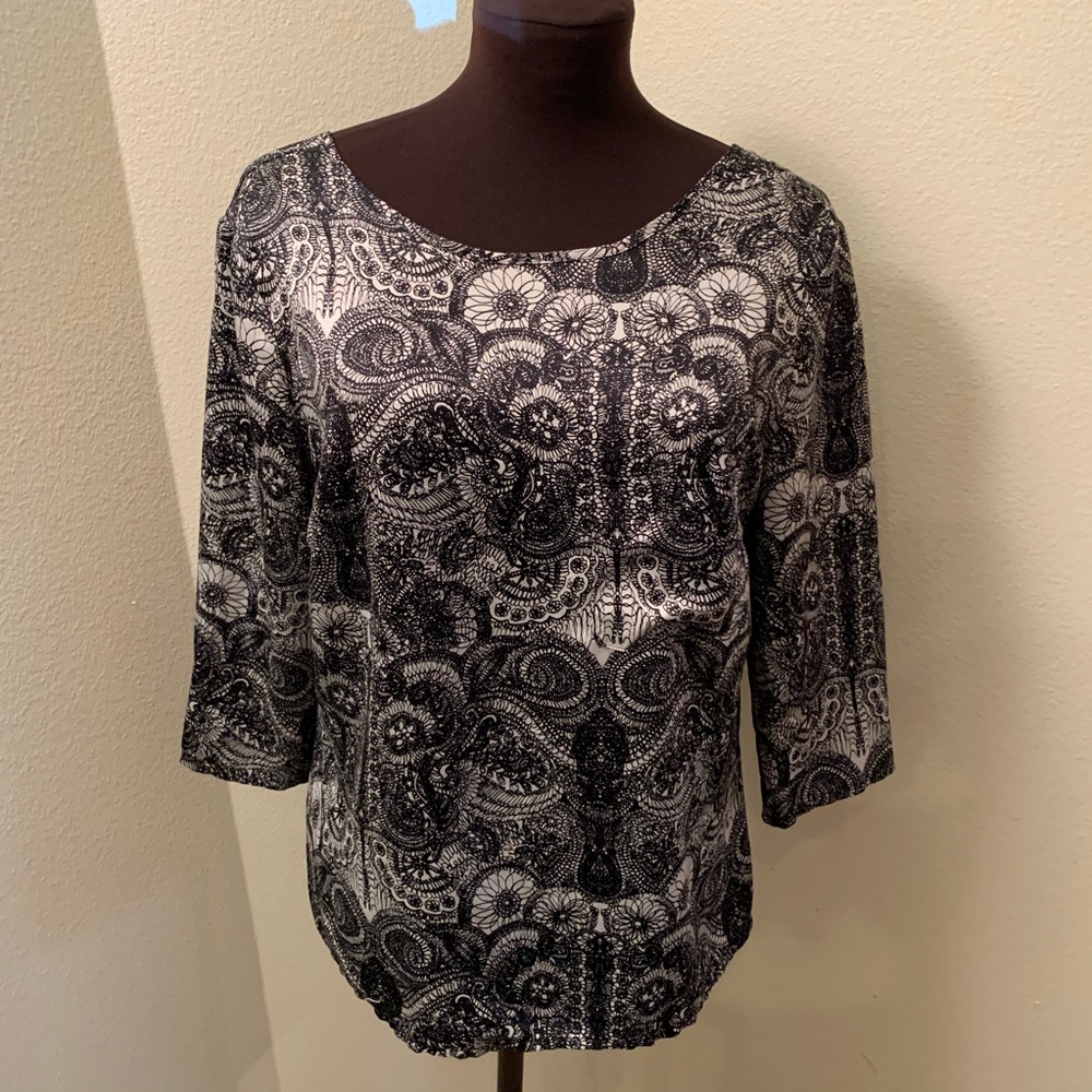NWOT a.n.a. black and white dress blouse, Sz Med